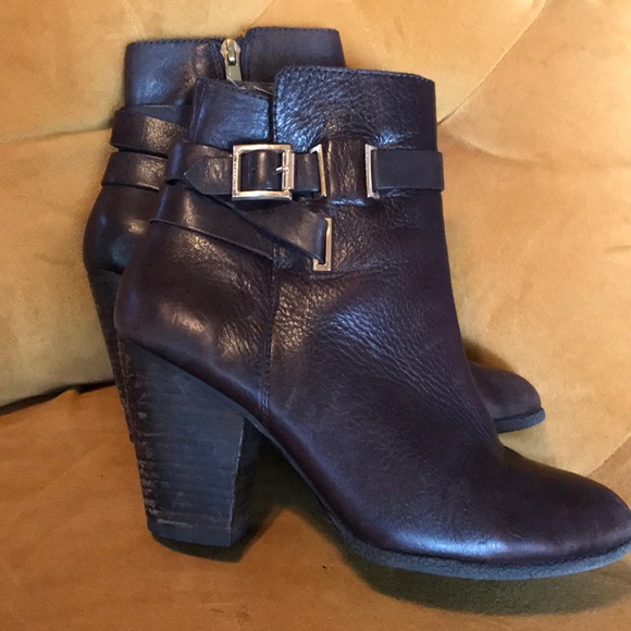 Vince Camuto Harriet soft leather stacked ankle - Picture 2 of 8